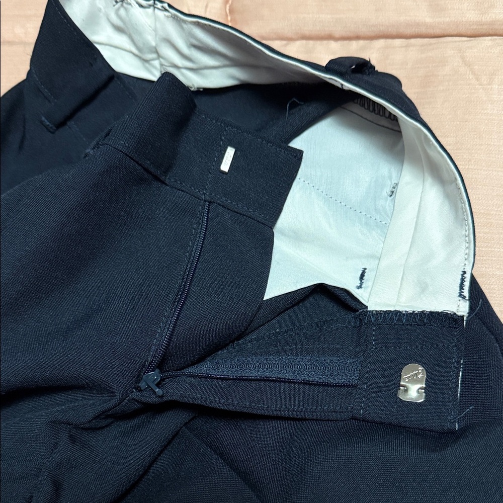 Classic Kids' Black Suit Set with White Tie - Picture 7 of 9